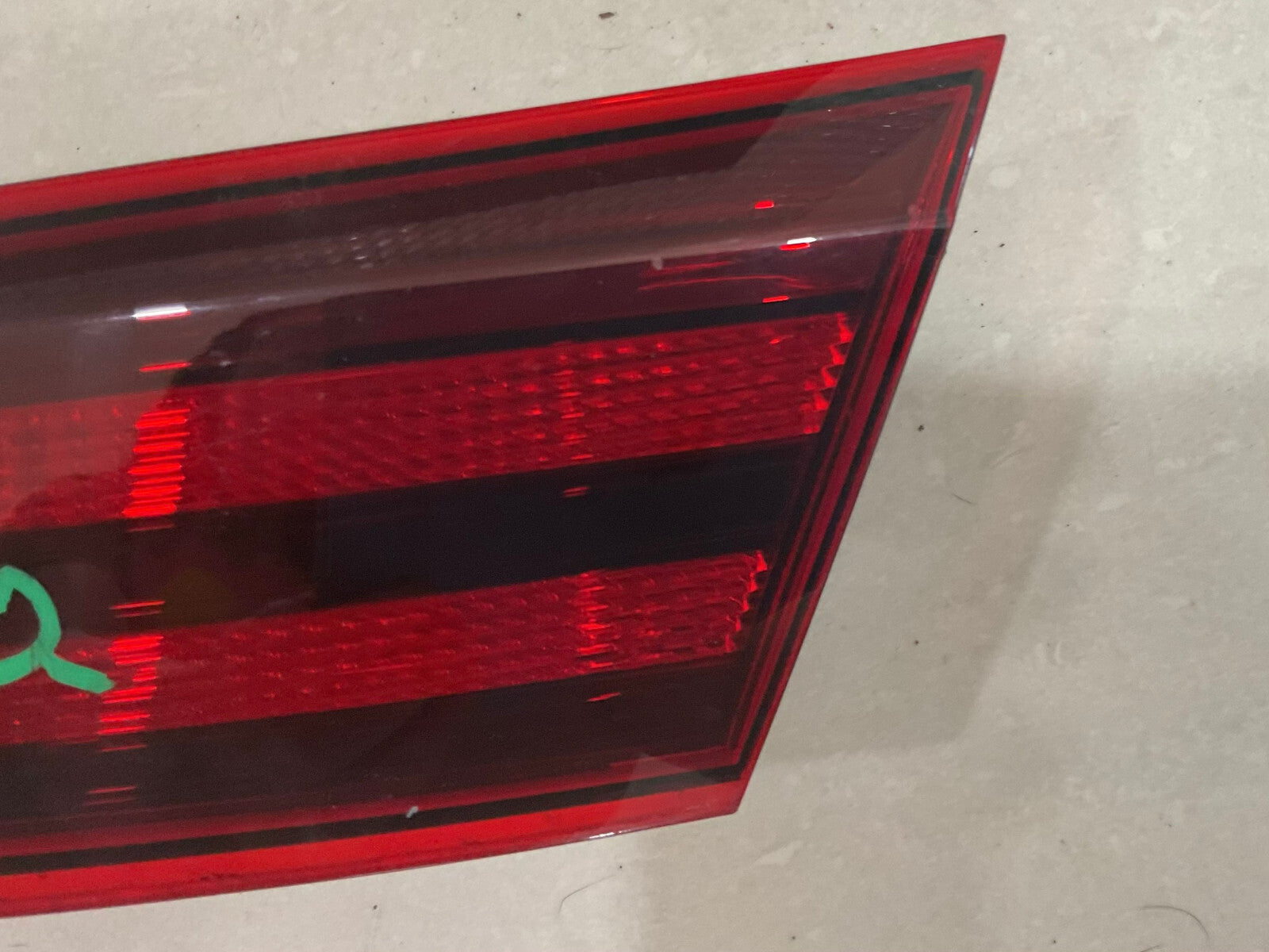 Tail light Damaged Right Passenger RH 2019-2020 Hyundai Elantra 92404-F3500 OEM