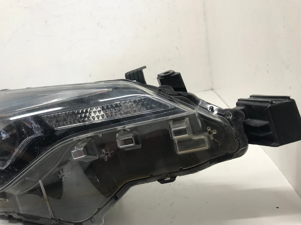 Headlight Damaged Right RH Toyota Corolla CE L LE LE ECO 17-19 81150-02M70 OEM