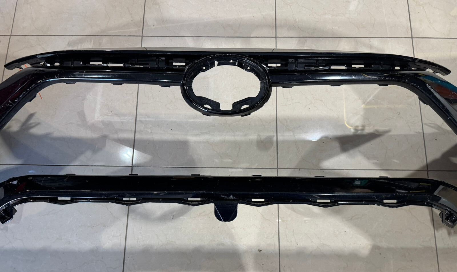 Front Bumper Cover Black /218 2019-2021 Toyota RAV4 LE/XLE/Hybrid LE OEM