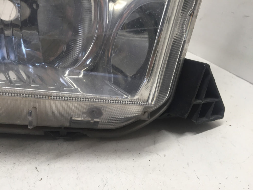 Halogen Headlight Damaged Right Passenger RH Toyota Sequoia Tundra 2008-2013 OEM