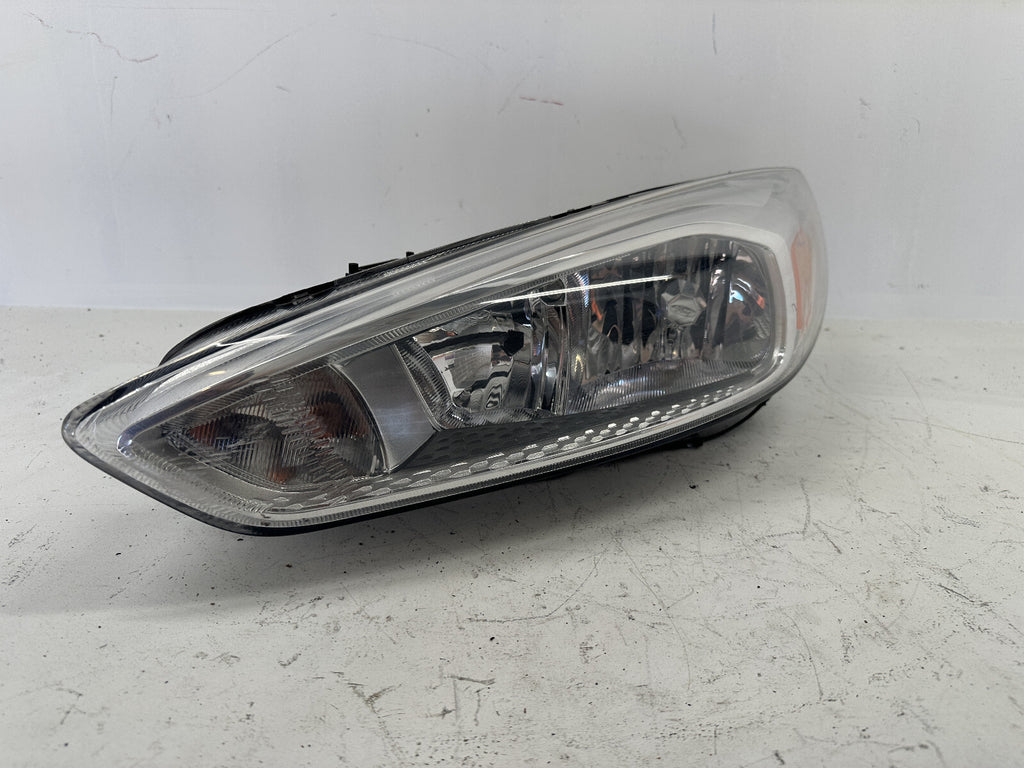 Headlight Damaged Left Driver LH 2015-2018 Ford Focus FO2502337 OEM