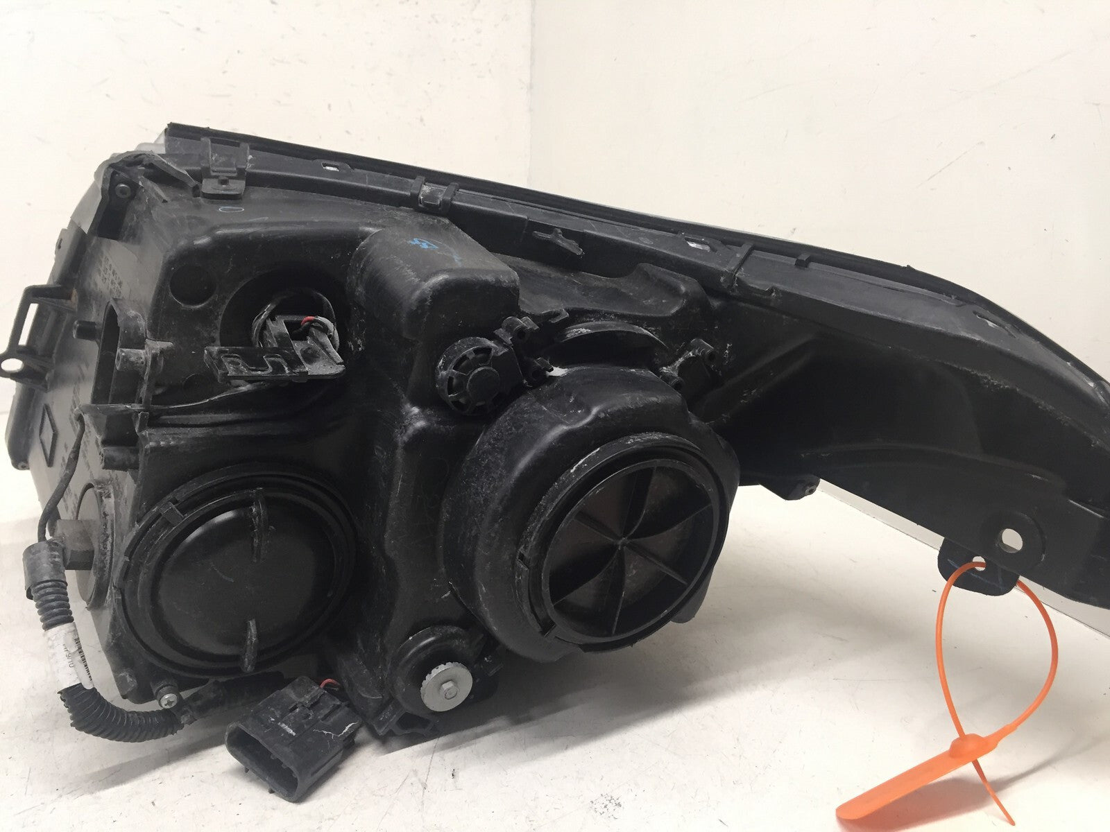 Headlight Damaged Left Driver LH Cadillac SRX 2010-2016 948327-0 OEM2