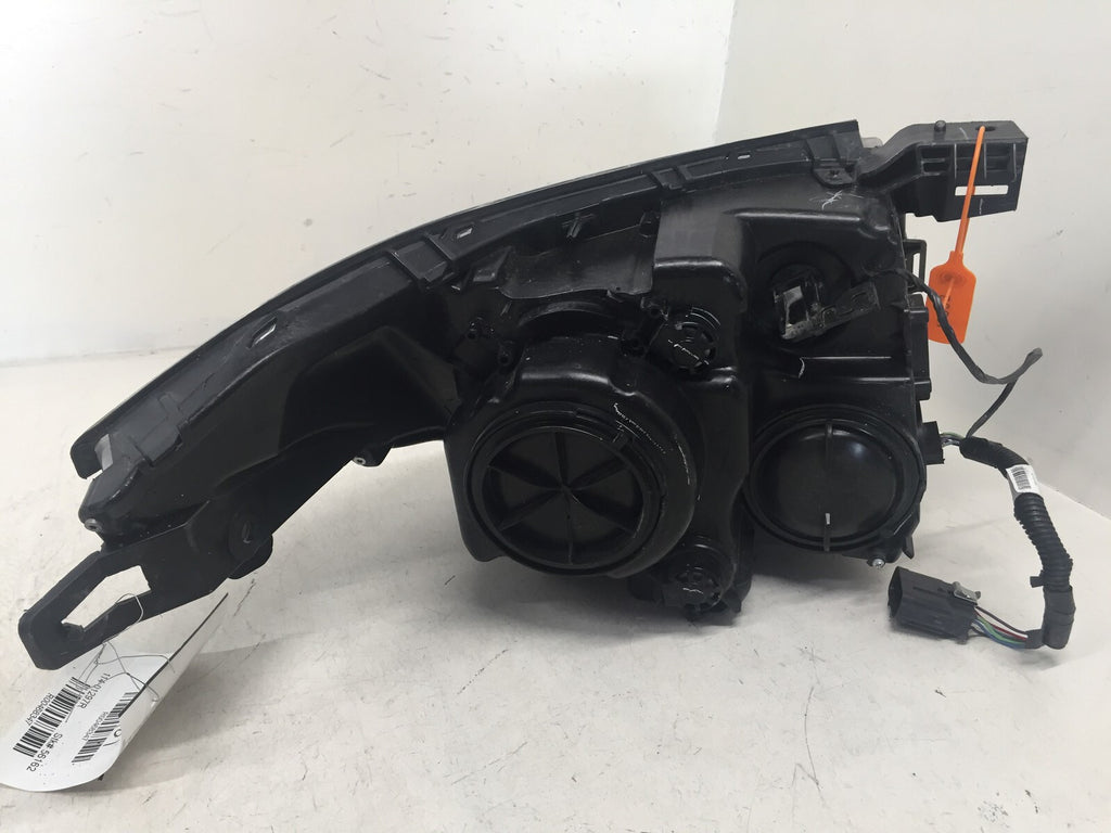 Halogen Headlight Damaged Rigt Passenger Cadillac SRX 2010-2013 22853873 OEM