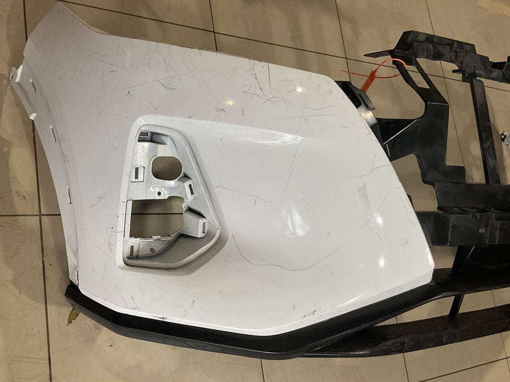 Front Bumper Cover White 2021 2022 Nissan Kicks S/SV/SR 62022+5r00h OEM
