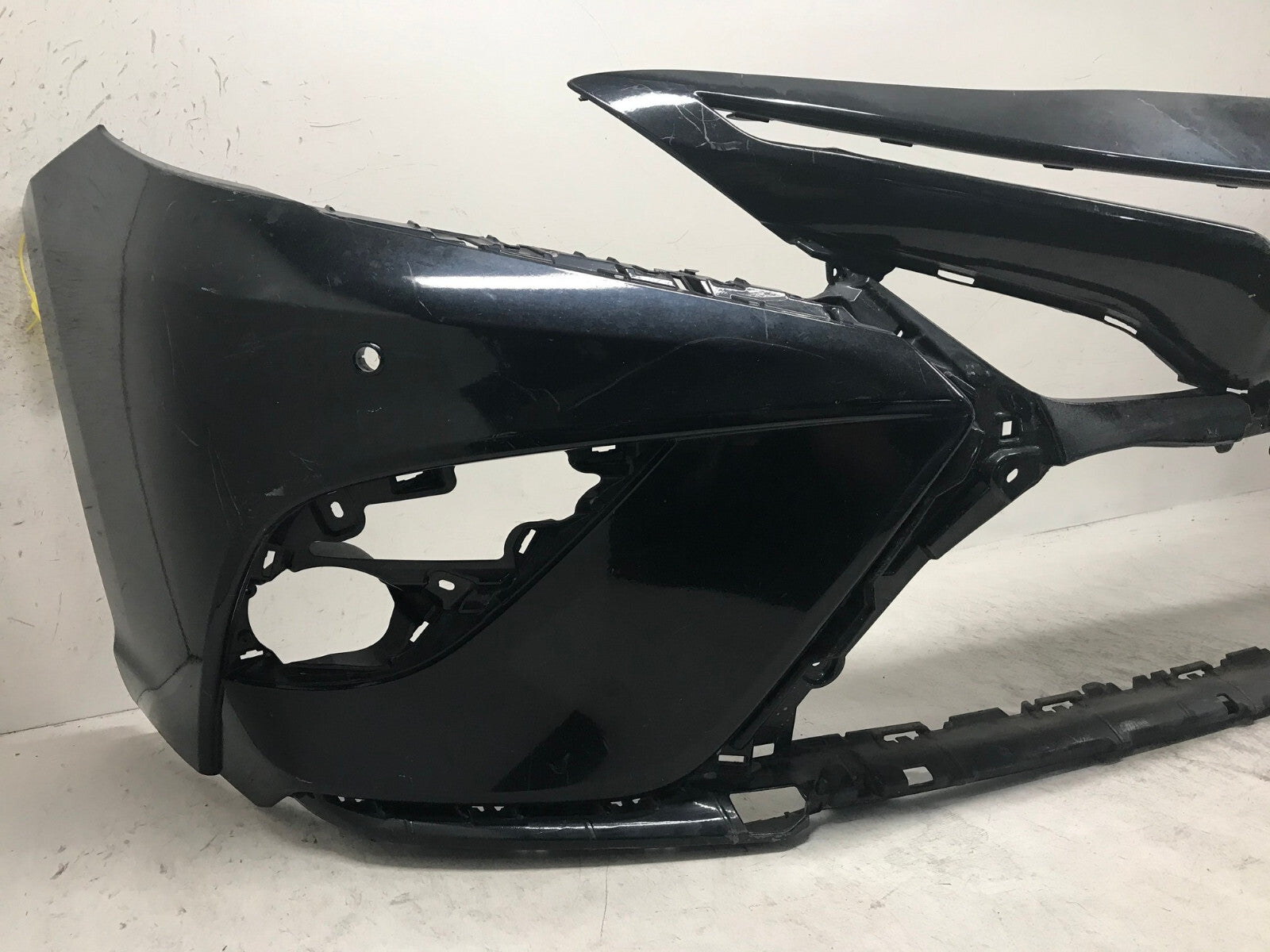 Front Bumper Cover Black 2018-2020 Toyota Camry SE/XSE/Hybrid SE 52119-06E20 OEM