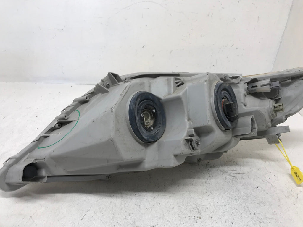 Headlight Damaged Right RH Passenger Toyota Camry 2012-2014 8111006470 OEM