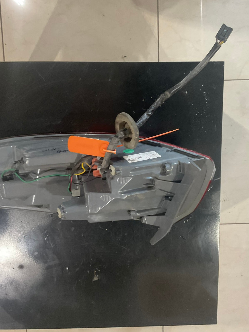Tail Light Left Driver LH Hyundai Elantra 17-20 92401+F2000 OEM