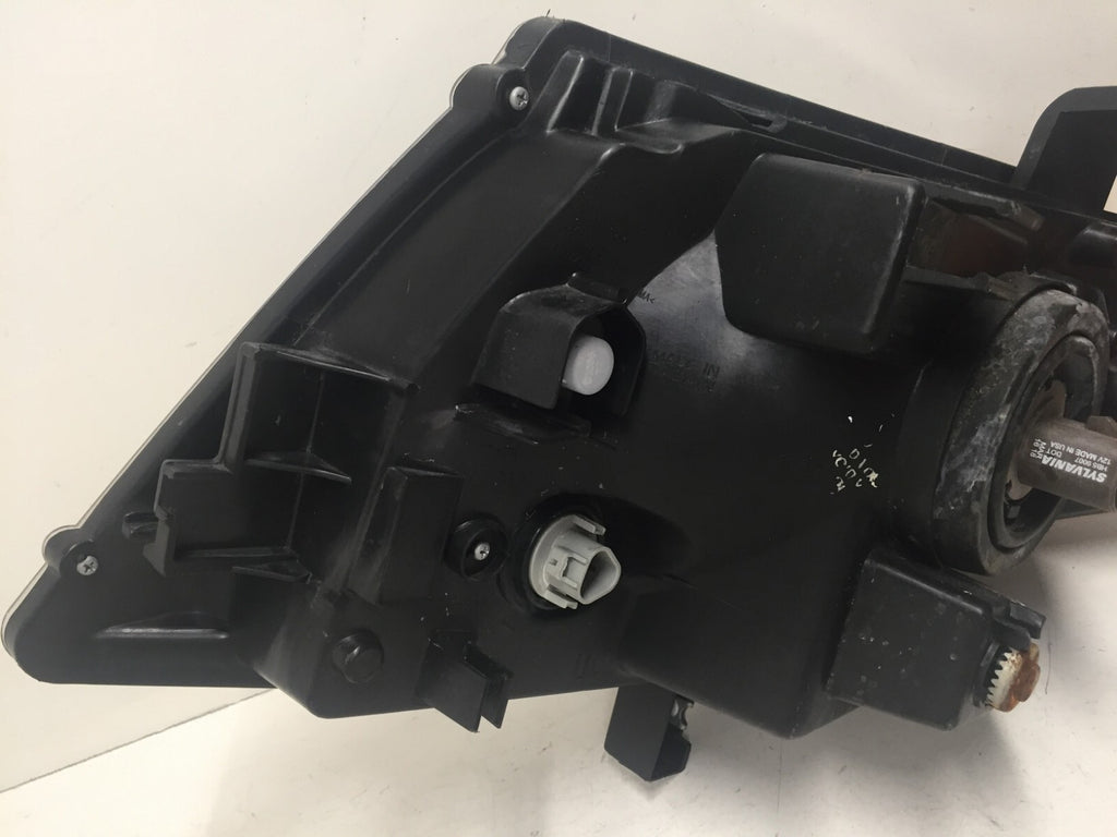 Head light Damaged RH Right Passenger Nissan Frontier 2009-2013 CAPA