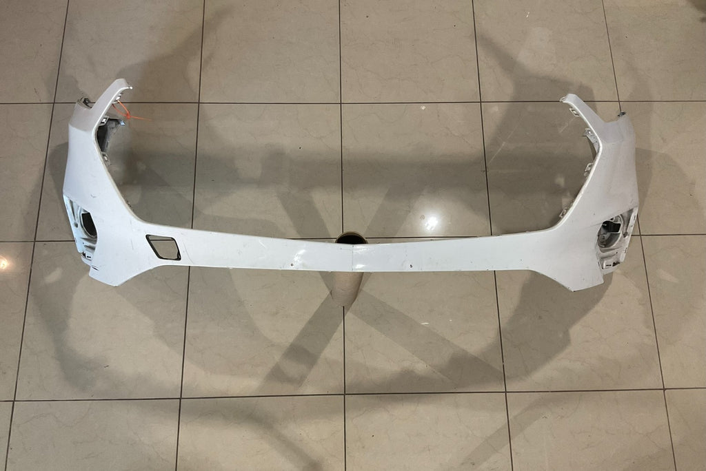 Front Bumper LOCAL White 18-21 Chevrolet Traverse 23234804 OEM