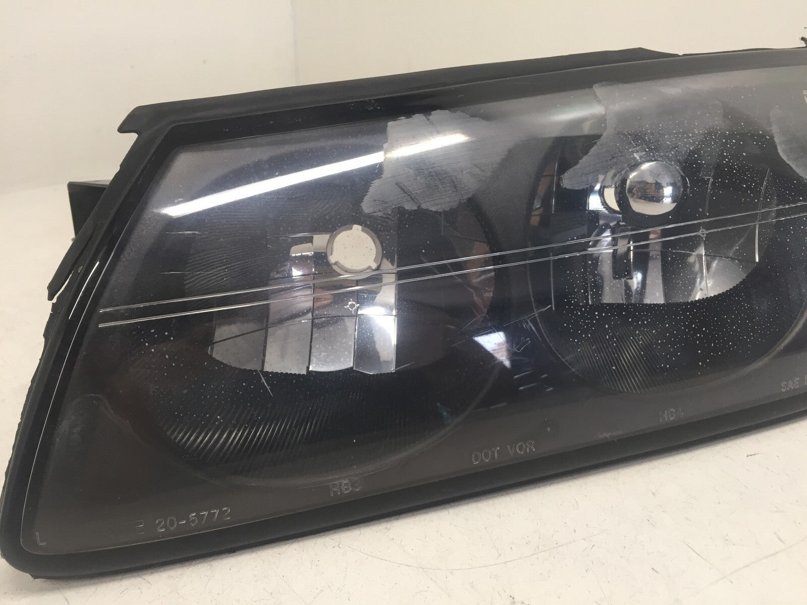 Headlight Damaged Head Lamp LH Left Driver Chevy Impala 00-05 CAPA