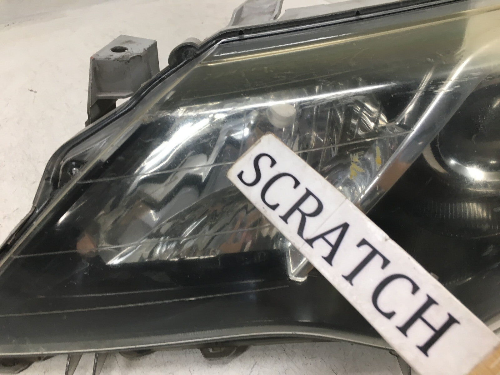Projector Headlight Damaged Lft Driver LH Toyota Camry SE 12-14 81150-06800 OEM