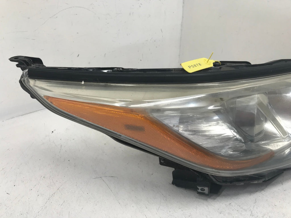 Headlight Damaged Right RH Toyota Highlander LE XLE 2014-2016 81110-0E250 OEM