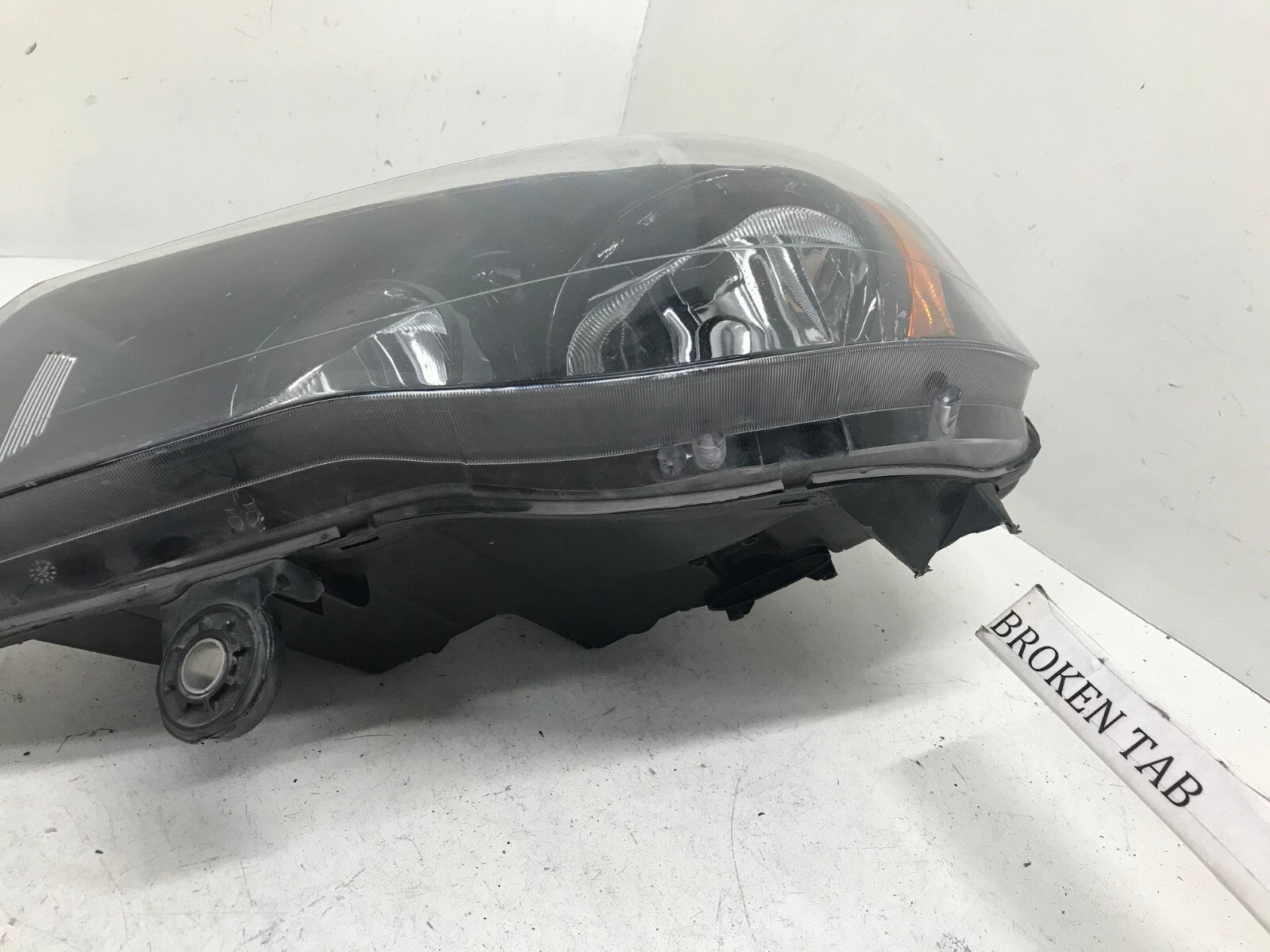 Headlight Damaged Driver LH 11-18 Dodge Grand Caravan 14-2016 Town & Country OEM