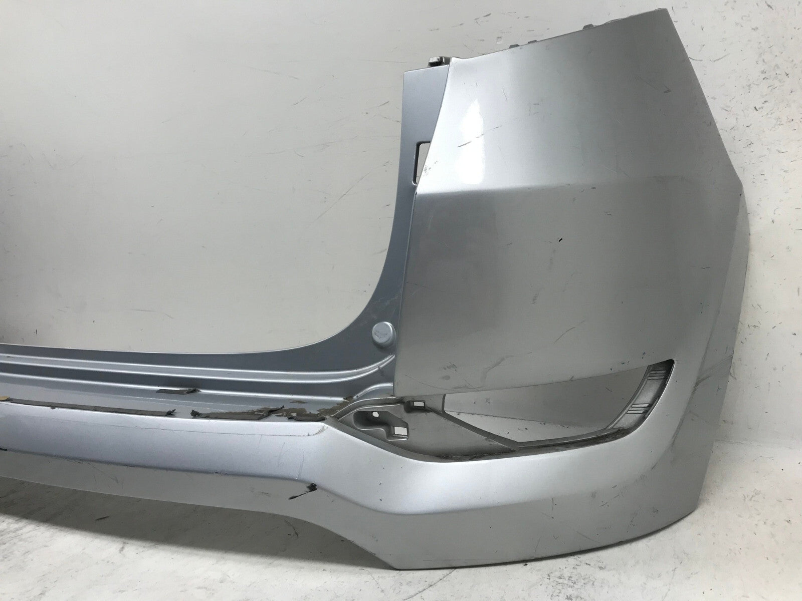 Rear Bumper Cover Silver 2016 2017 Hyundai Tucson ECO/SE/Sport 86611-D3000 OEM