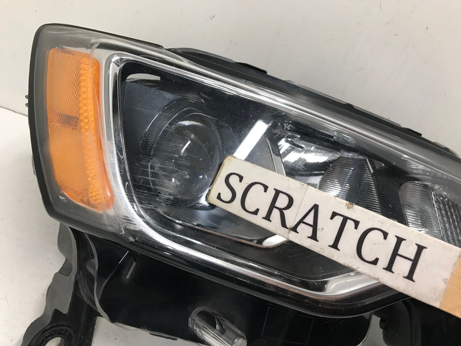 Headlight Damaged RH Passenger Jeep Grand Cherokee 17-22 68289234AF OEM