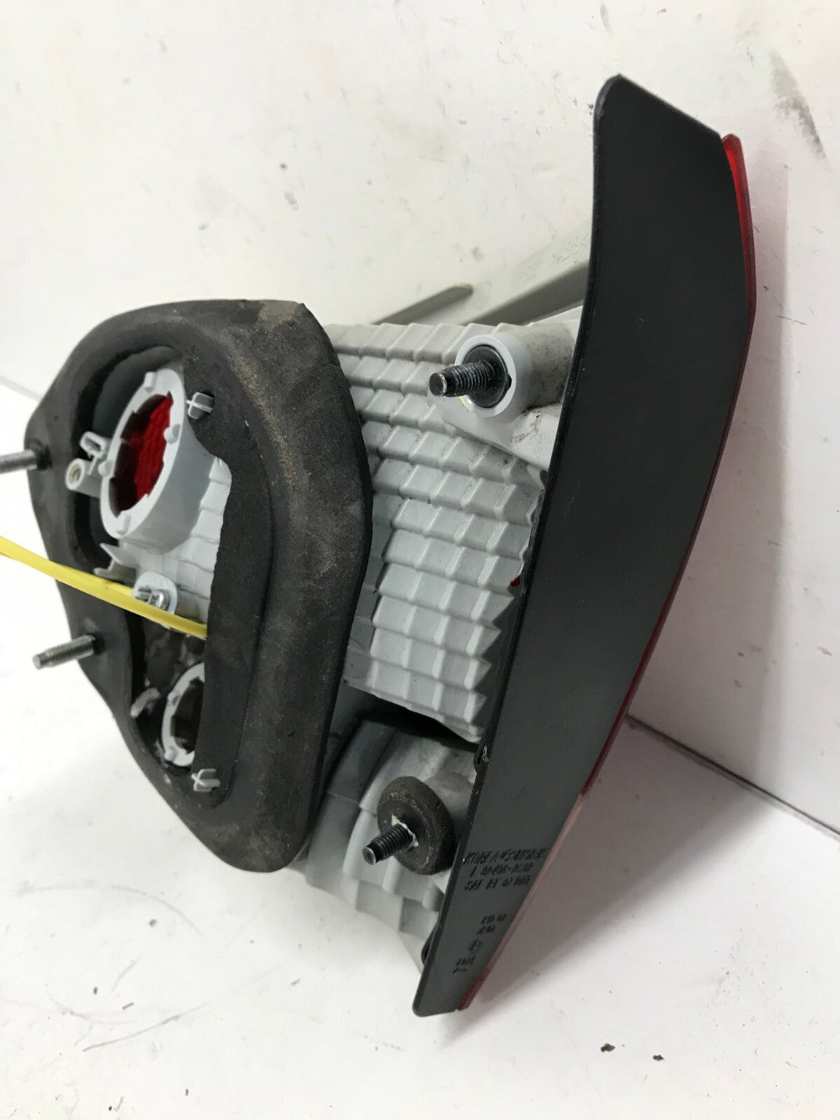 Tail light Damaged Left Driver LH 10-15 Hyundai Tucson 92405-2S02 OEM