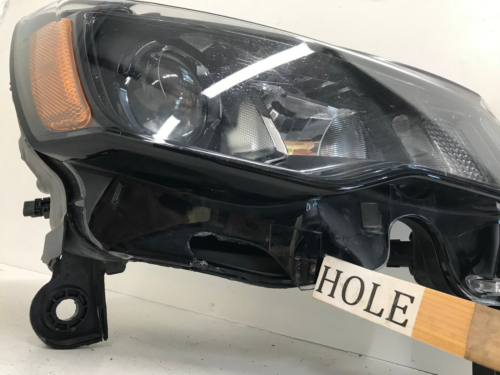 Headlight Damaged Passenger RH Jeep Grand Cherokee 2017-2020 68266646AE OEM