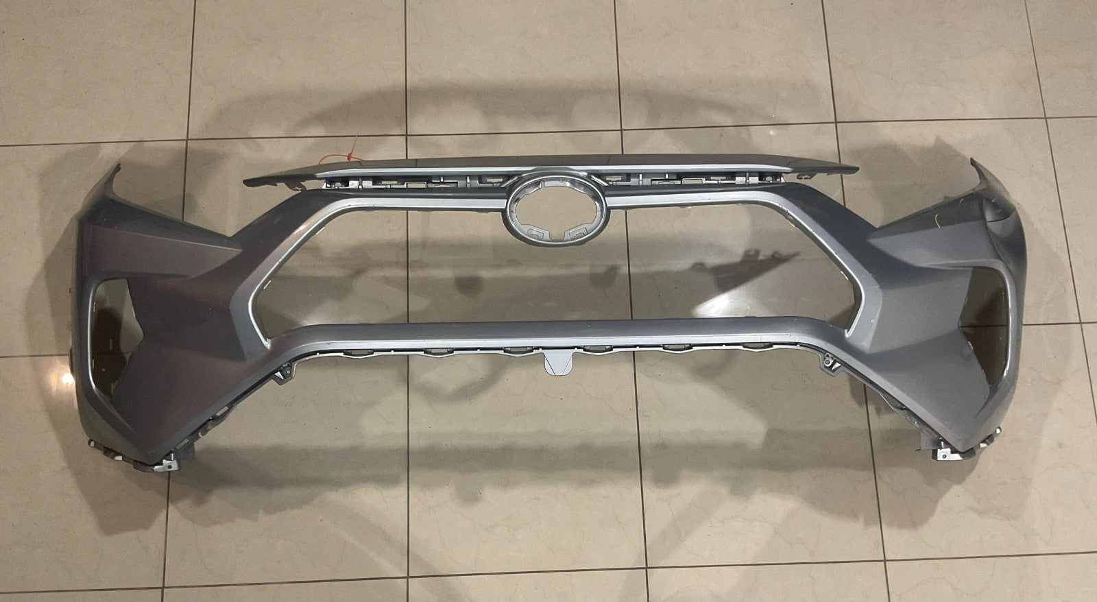 Front Bumper Cover Silver Toyota RAV4 2019-2021 52119+0r200 OEM