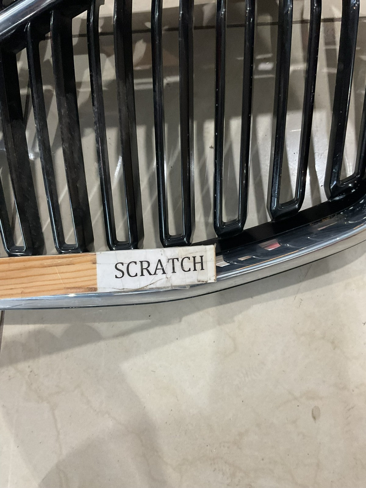 Grille Grill 2018-2023 Volvo XC60 31425537 OEM