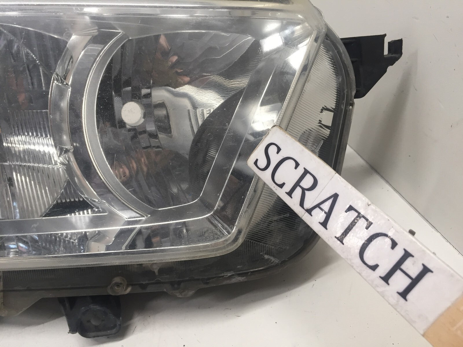 Headlight Lamp Right Passenger RH Toyota 4Runner 2010-2013 8117035530 OEM