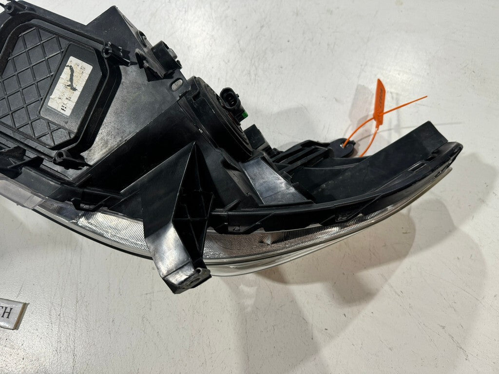 Headlight Damaged 2011-2019 Toyota Sienna Right RH Passenger 3457NAK-CF OEM
