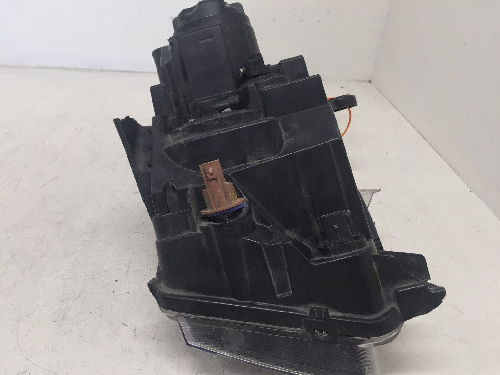 Headlight Damaged Passenger RH Jeep Grand Cherokee 2014 2015 68236108AC OEM2