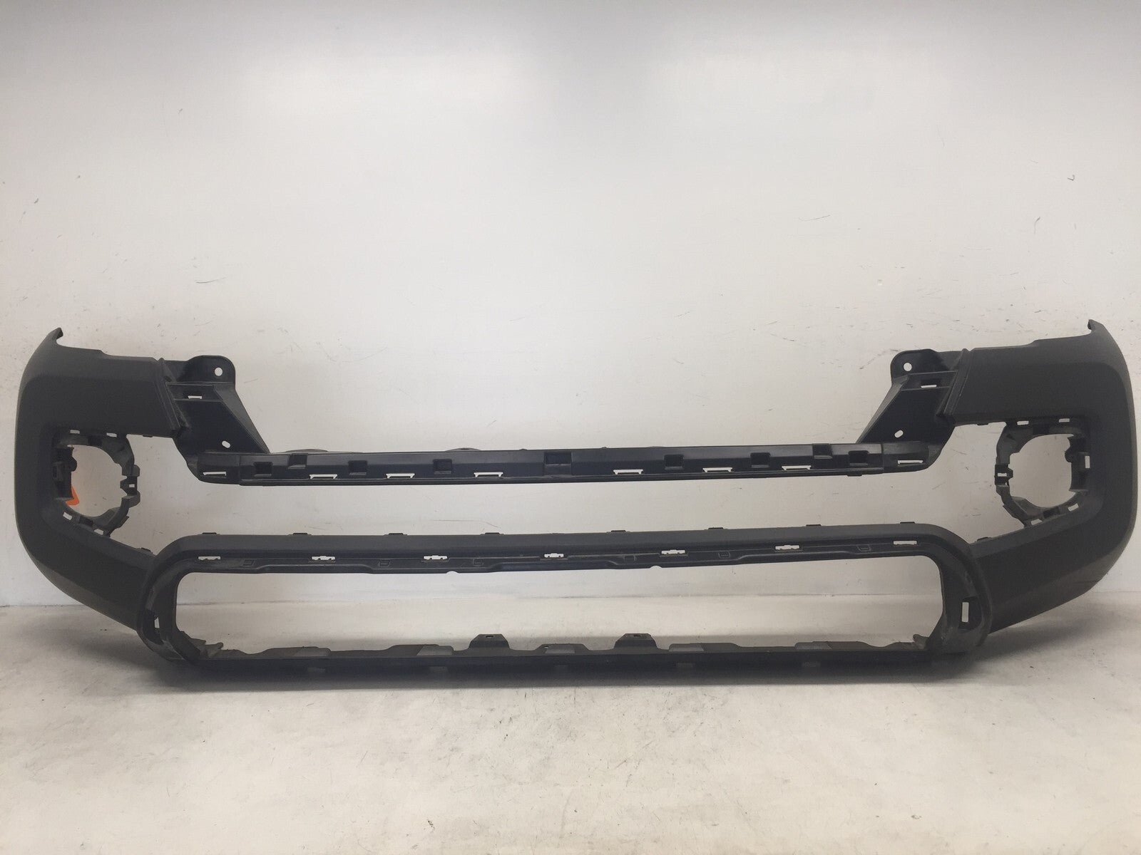 Front Bumper Cover Toyota Tacoma SR SR5 Limited 2016-2019 52119-04220 OEM2