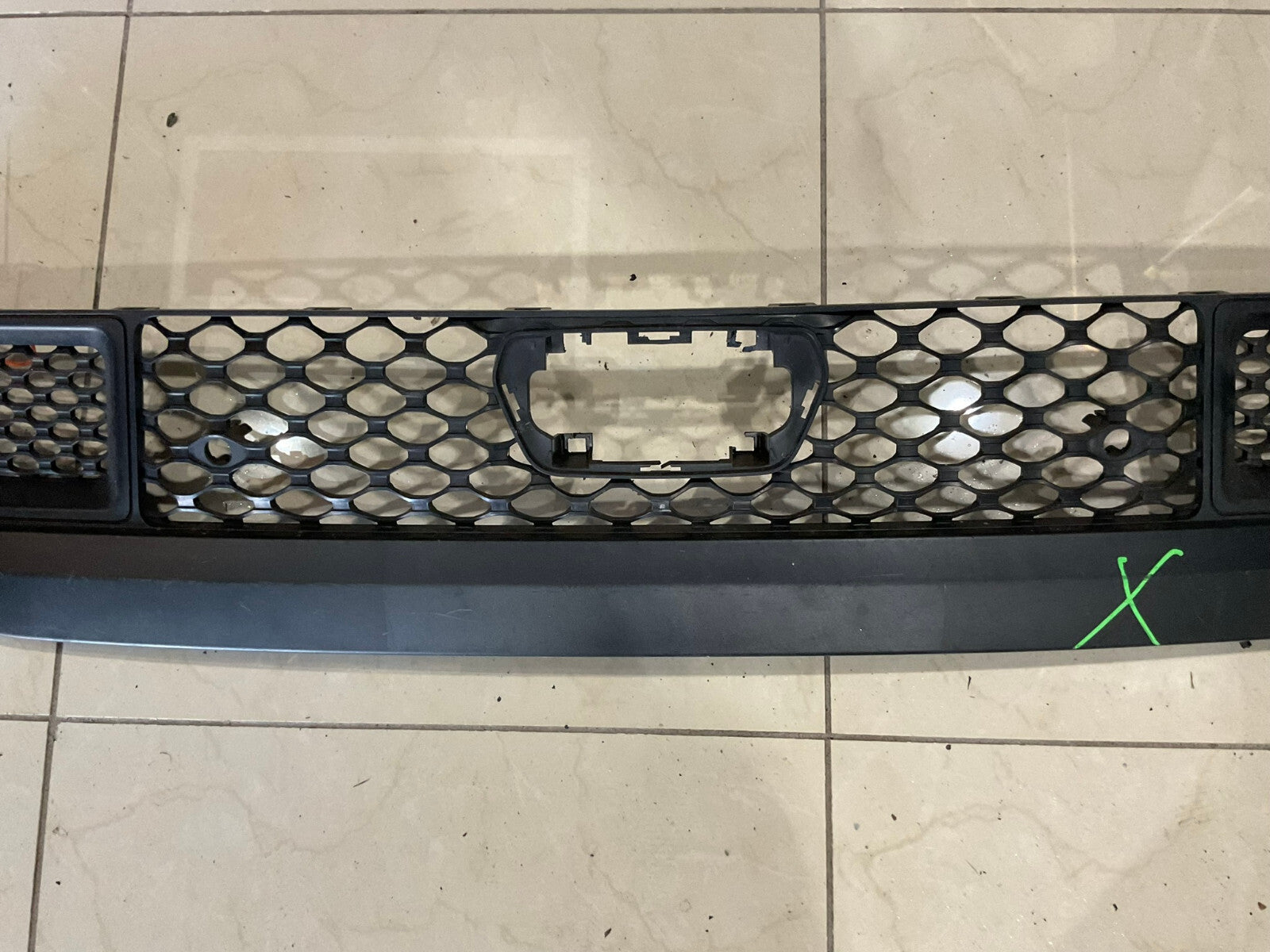 Grille Grill Black 2022-2024 Jeep Compass 6vh24trmaa OEM