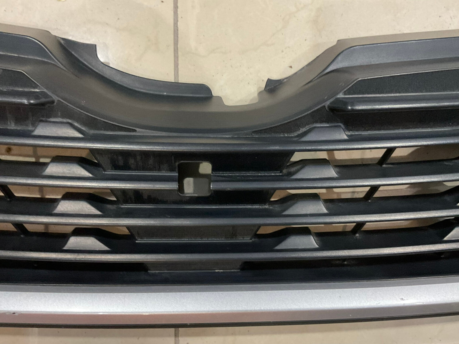 Grill Grille Black/Silver Trim 2019 2020 2021 Subaru Forester 91122SJO20 OEM