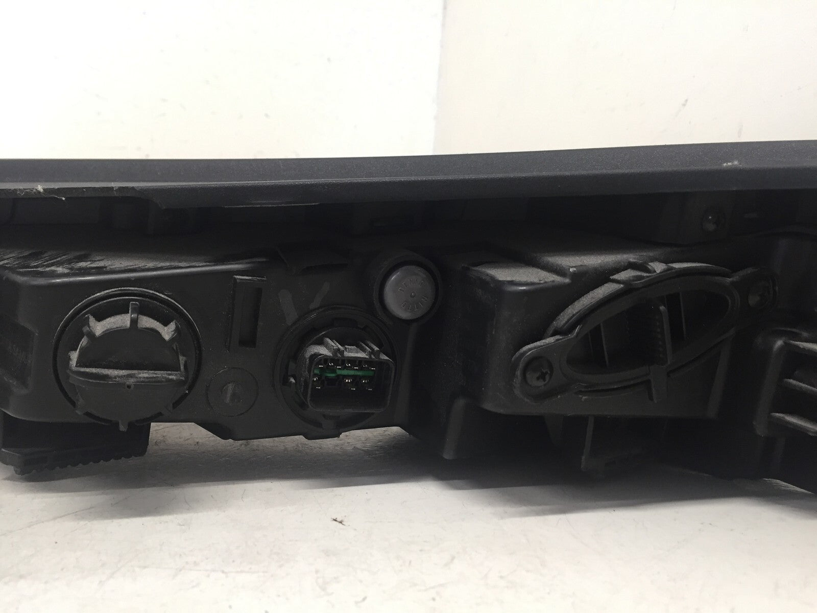 Daytime Running light Damaged Upper Mount Hyundai Palisade 2020 92208-S8010 OEM