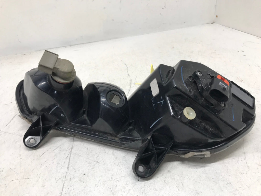 Fog light Damaged Passenger RH Right 2013-2016 Ford Escape CJ54-13B220-AG OEM