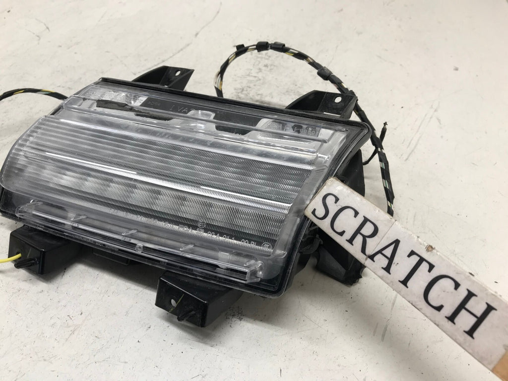 Tail light Damaged Driver LH Left 18-25 Wrangler JL Gladiator 55112885AG OEM