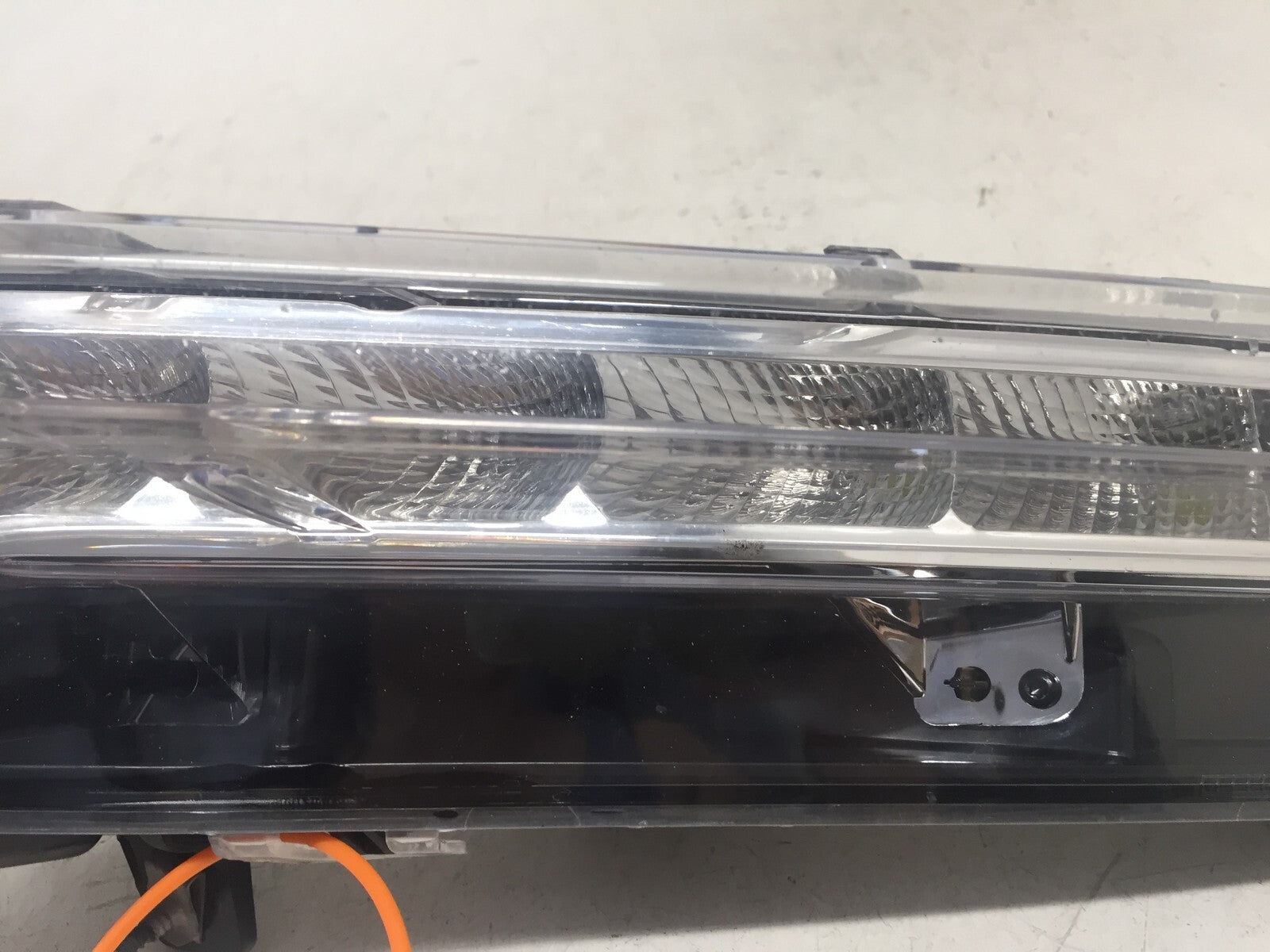 Fog light Damaged Left Side LH Chevy Impala 2014 2015 2016 2017 300461-AA OEM