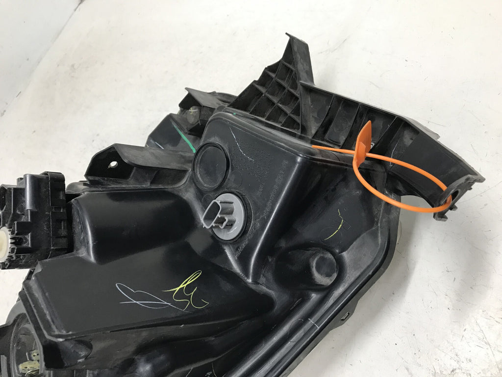 Head light Damaged Lamp Right Passenger RH Toyota Tundra 2014-2020 OEM3