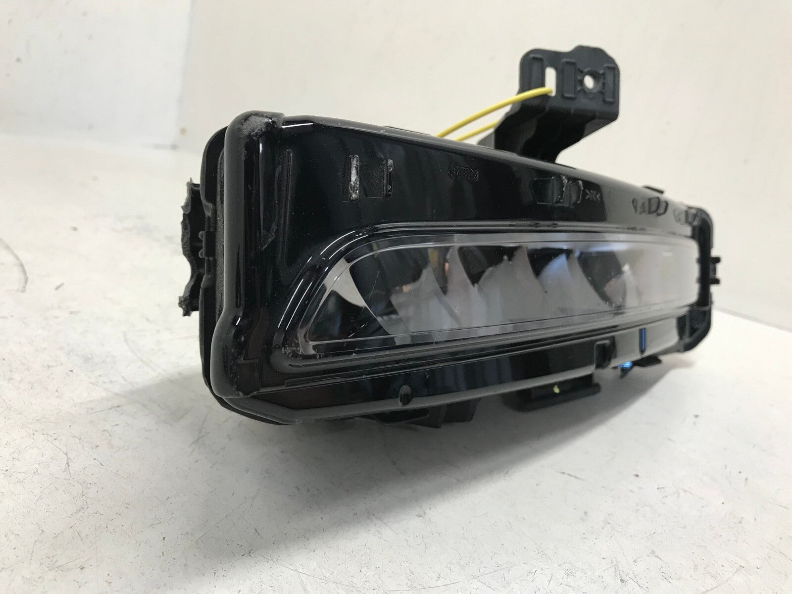 Fog light Damaged LH Driver  Jeep Grand Cherokee 2022 68465141AC OEM