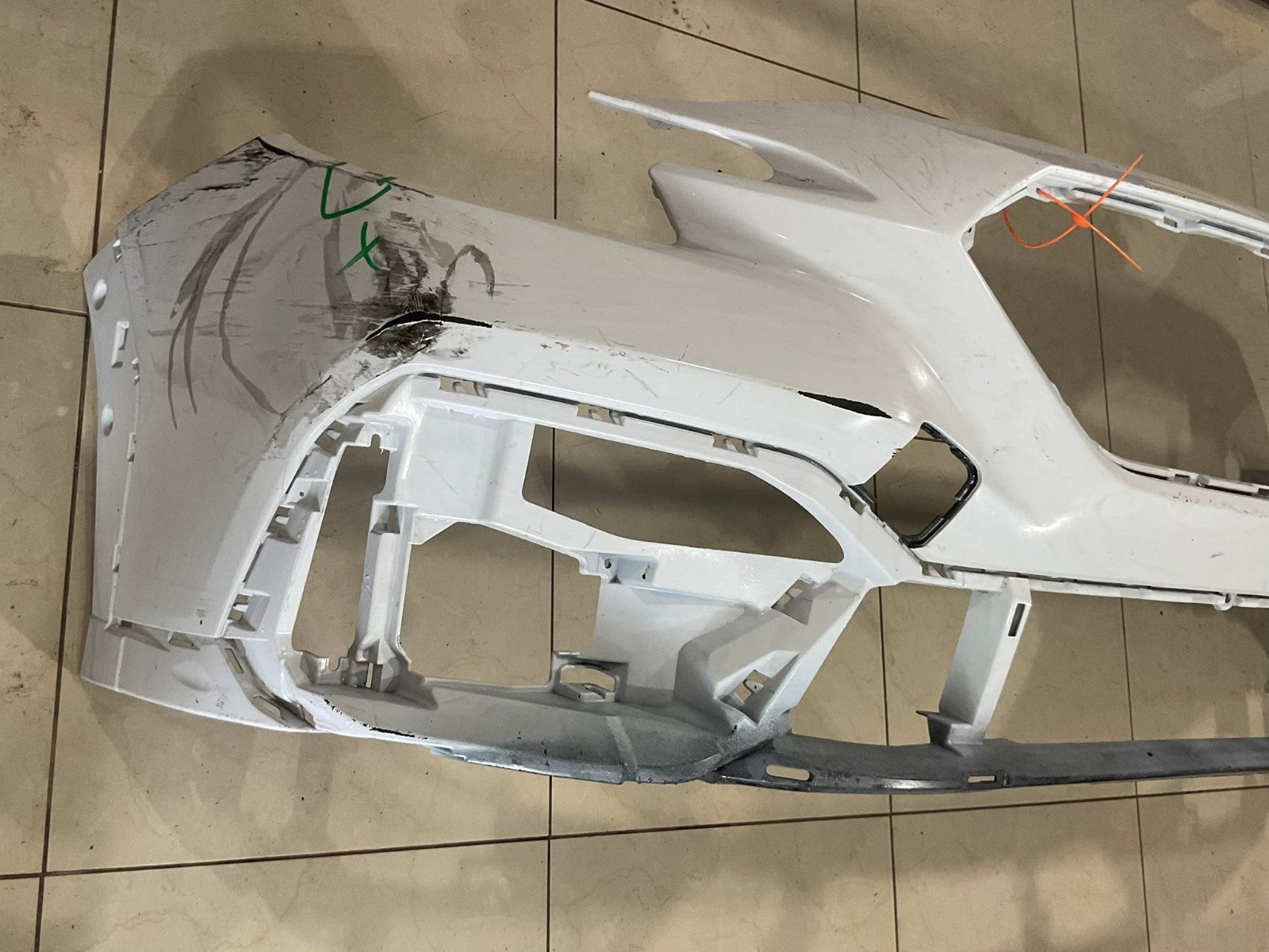 Front Bumper Cover Off White/Grey Subaru WRX 2022-2024 57704vc200 OEM