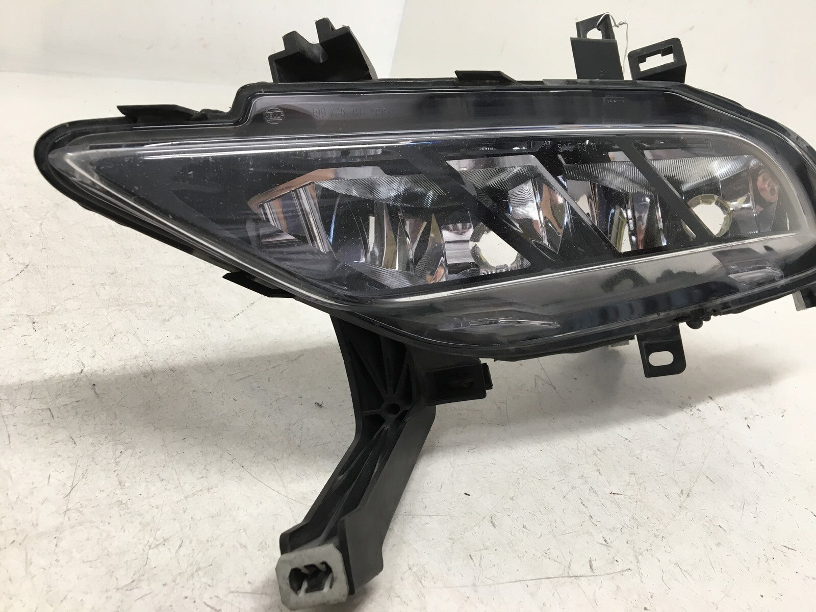 Fog light Damaged Lamp Drivers Side LH Nissan Maxima 2016-2018 OEM