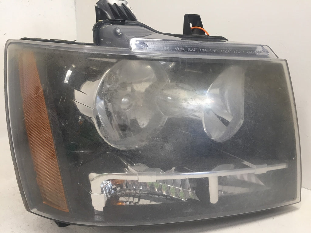 Headlight Damaged Passenger RH Chevrolet Suburban Tahoe Avalanche 07 13 OEM