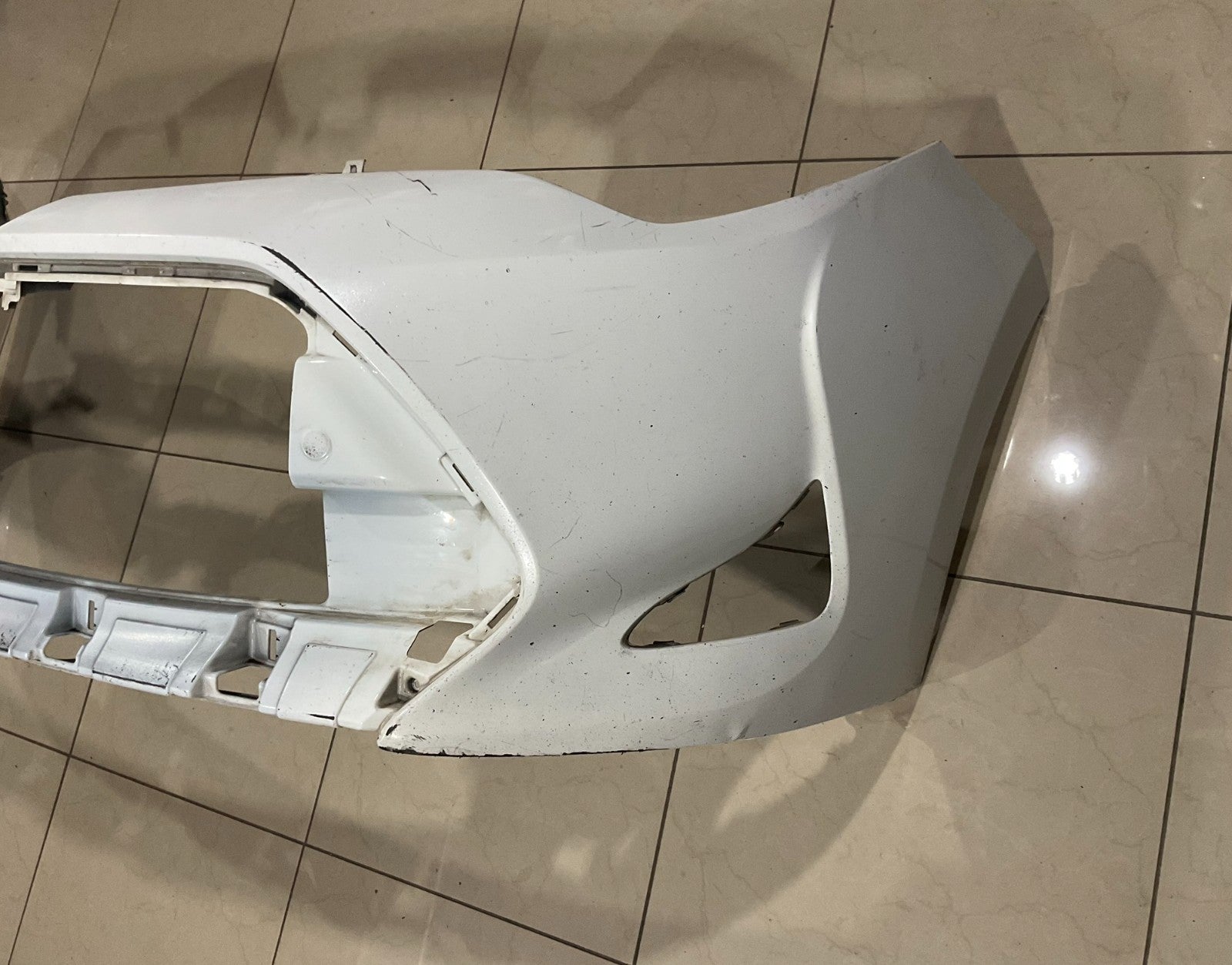 Front Bumper Cover White 2017-2018 Toyota Corolla L/LE/Eco/XLE 52119+l2040 OEM