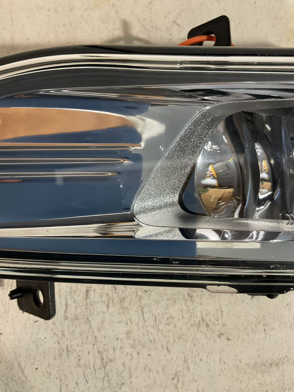 Fog light Damaged Right Passenger RH 2017 2019 Nissan Rogue 90078637 OEM