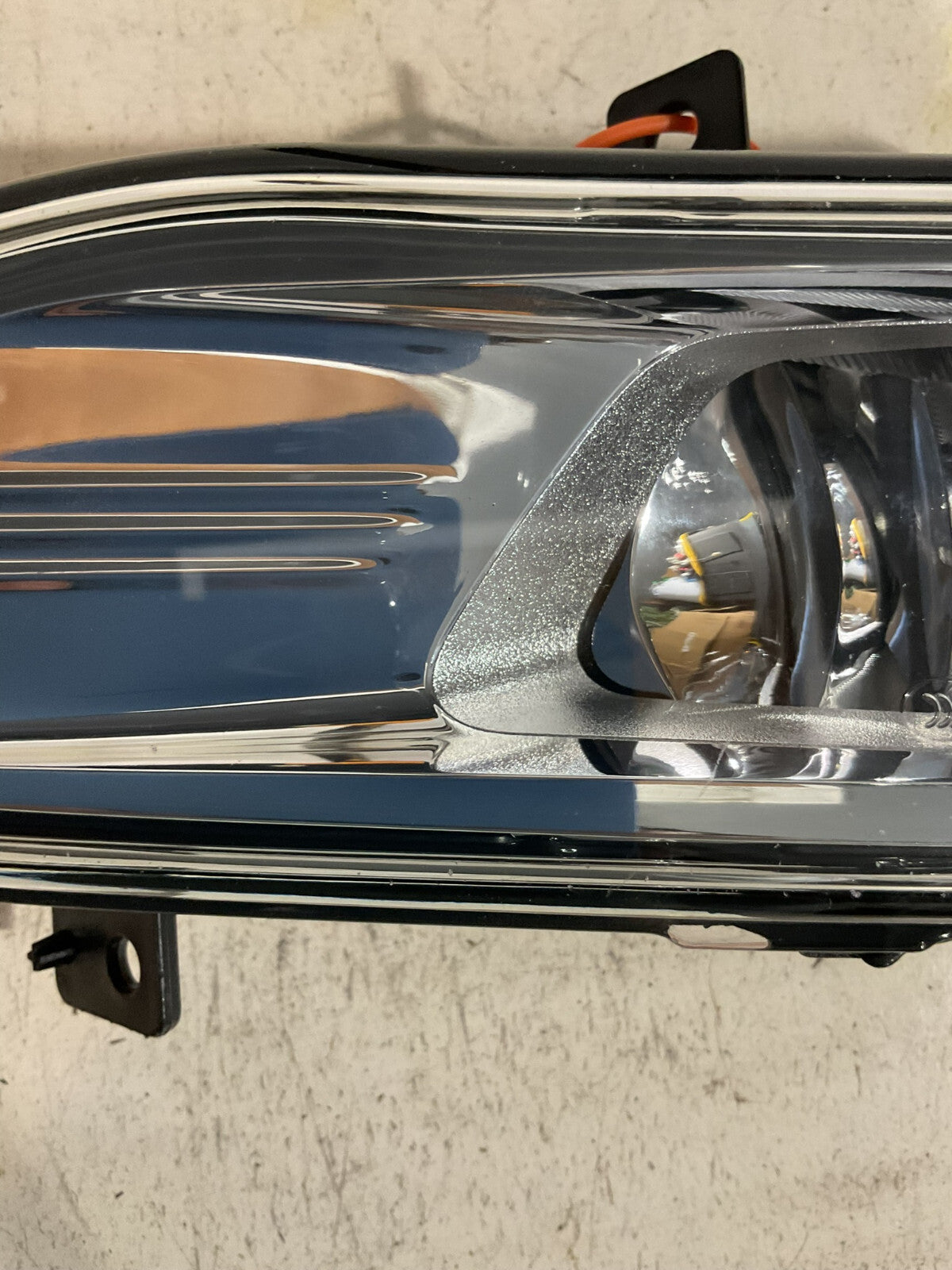 Fog light Damaged Right Passenger RH 2017 2019 Nissan Rogue 90078637 OEM