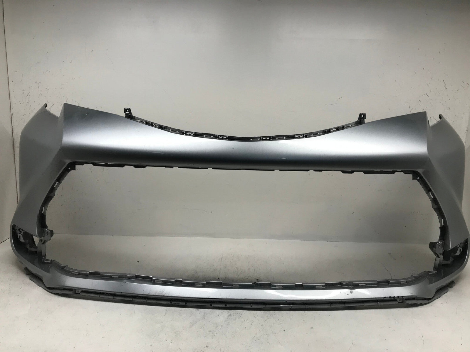 Front Bumper Cover Toyota Sienna Silver 2020 2021 2022 52119-08100 OEM