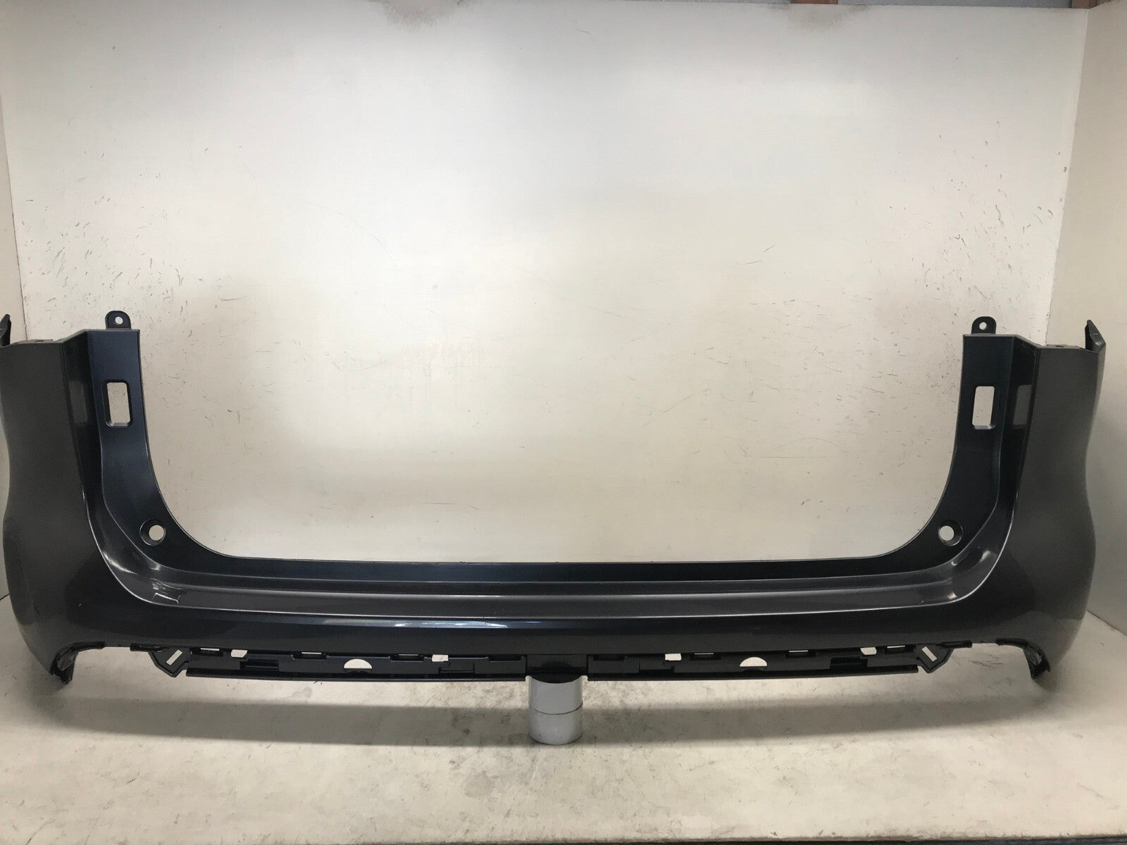 Rear Bumper Cover Gray 20-2021 Toyota Highlander L/LE/XLE/Hybrid 52159-0E170 OEM