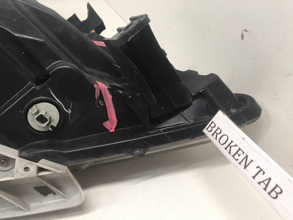 Headlight Damaged Lamp Driver LH Nissan Pathfinder 2013-2016 26060-3KA0A OEM