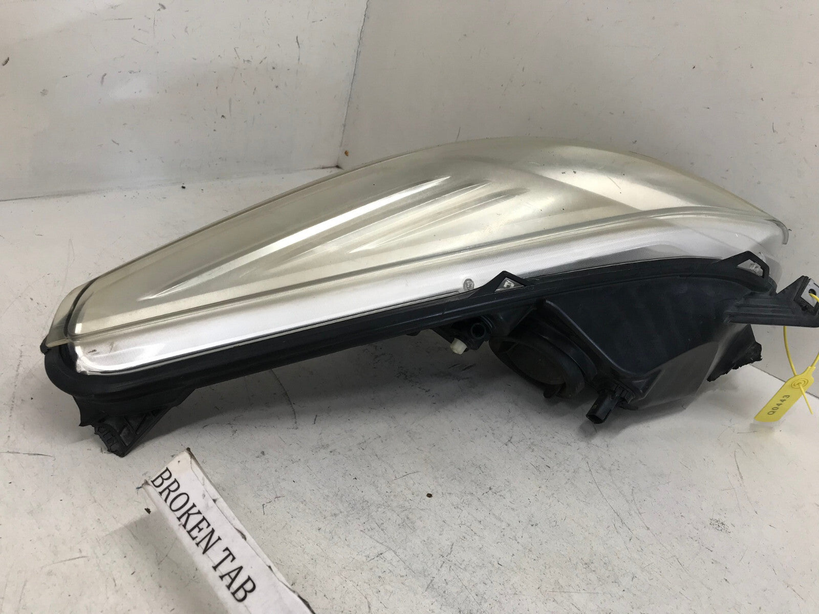 Headlight Damaged Driver LH 2013-2016 Ford Escape CJ5Z-13008-D OEM