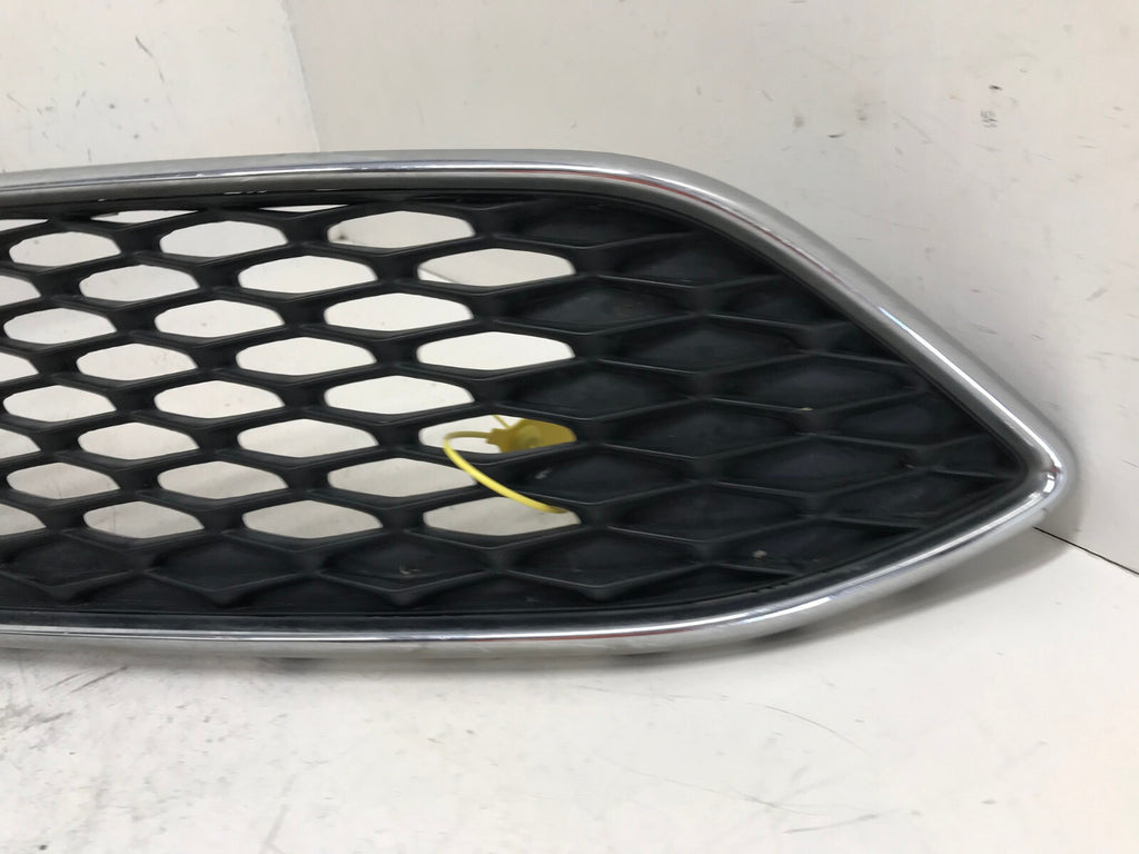 Grille Grill 2015 2016 2017 2018 Ford Focus F1EB-8200-BAW OEM
