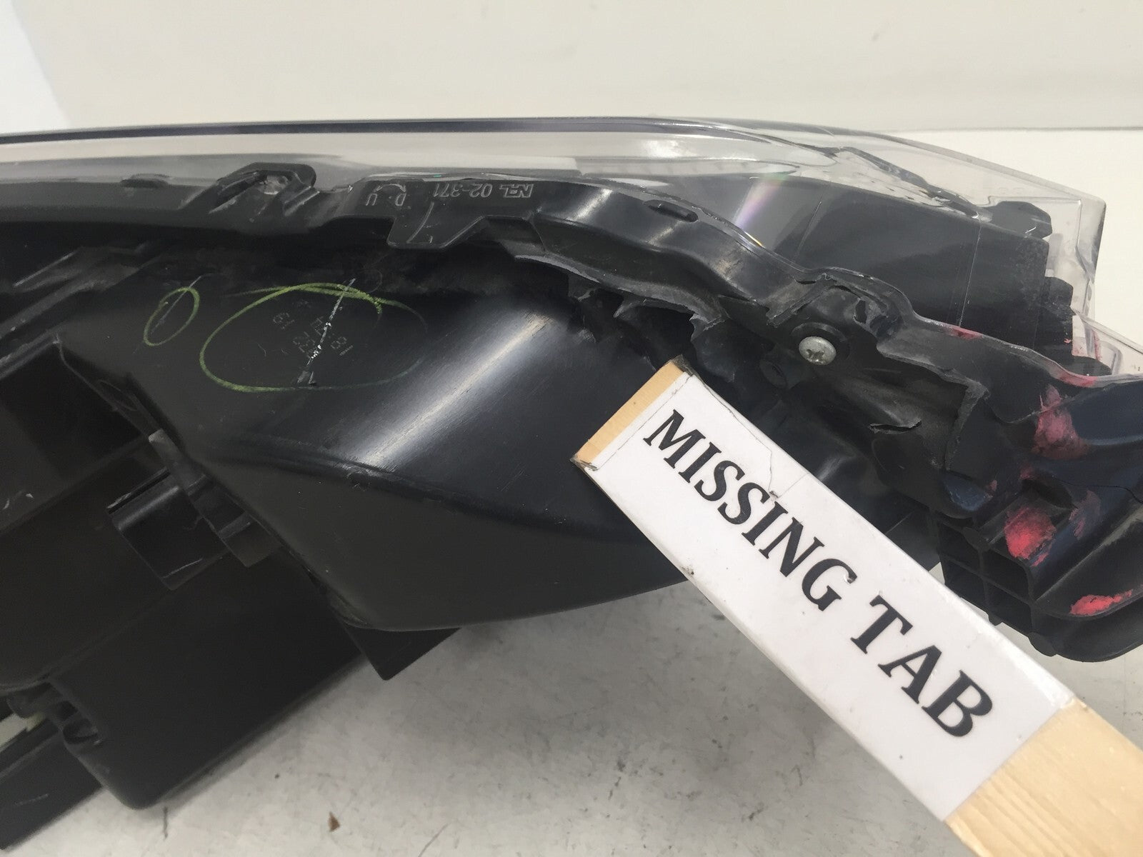 Headlight Damaged Headlamp Driver LH Corolla CE L LE ECO 17-19 81150-02M70 OEM