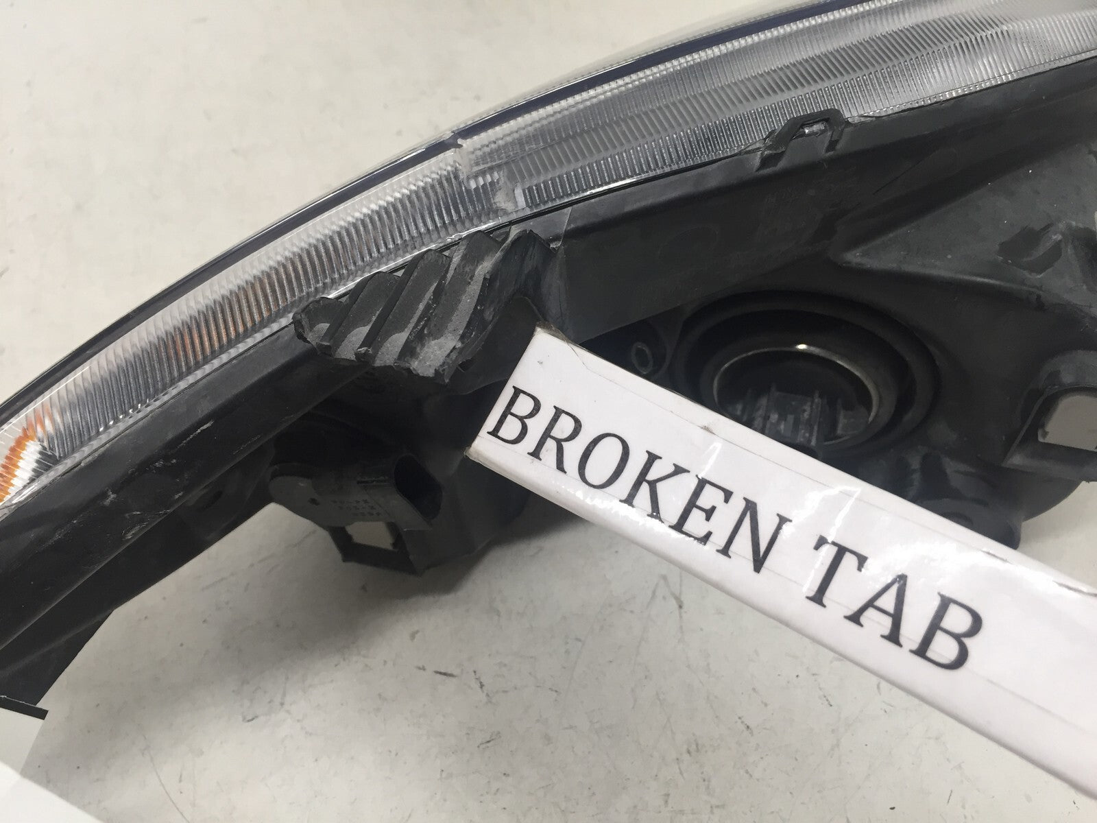 Halogen Headlight Damaged Left Driver Mitsubishi Eclipse 2007 2008 8301B137 OEM