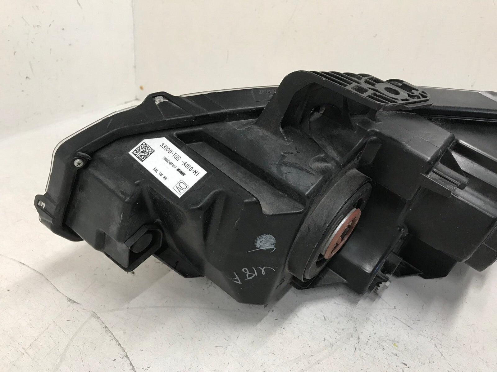 Headlight Damaged RH Right 2016-2020 Honda Civic 33100-TGG-A010 OEM