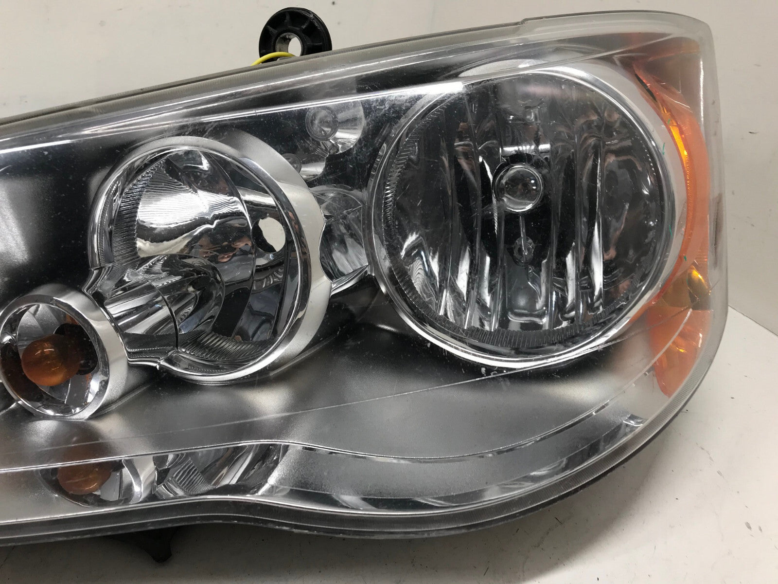 Halogen Headlight Damaged Driver LH Chrysler Town & C 2008-2016 05113337AG OEM